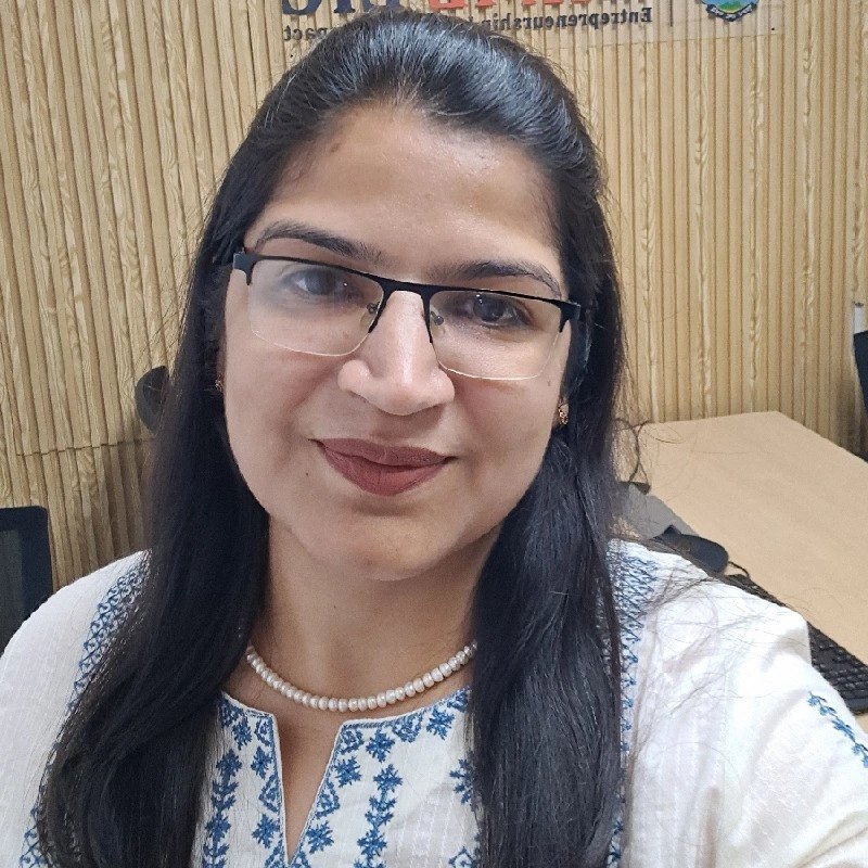 Dr. Deepshikha Satish, CEO and Founder of Dr. Omics Edu